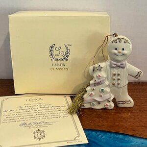 Lenox 2001 The Sweetest Christmas Gingerbread 24kt Gold Ornament
